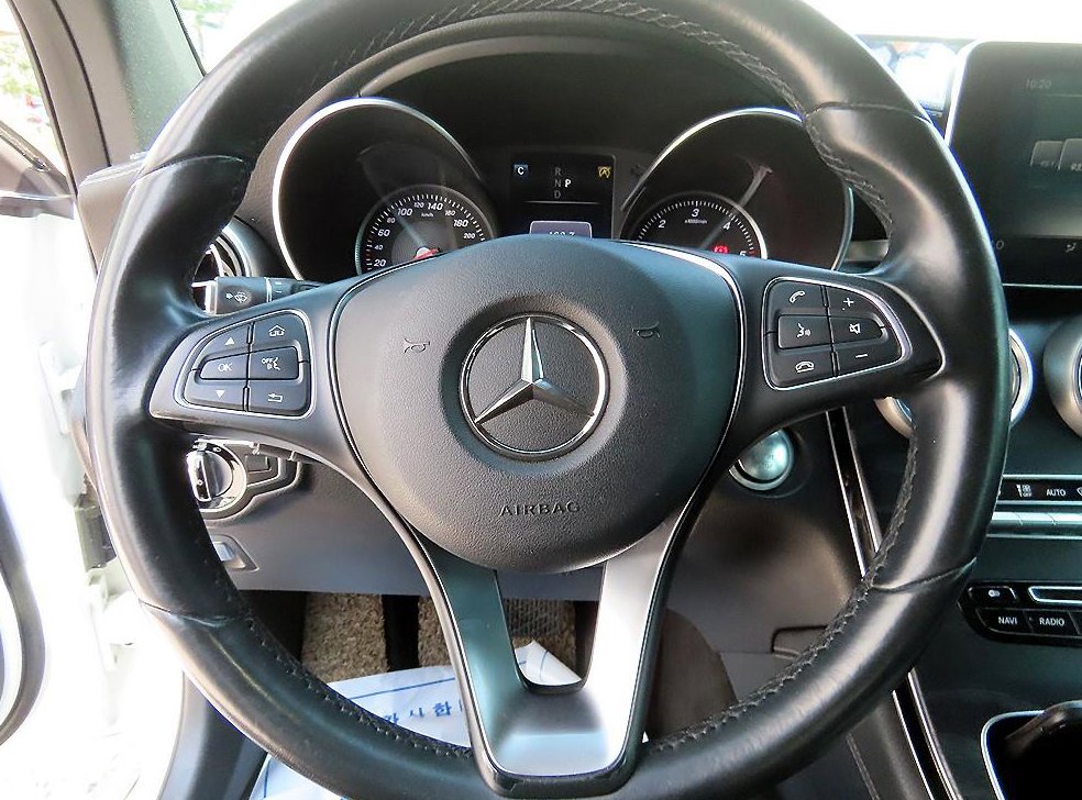 벤츠 GLC 클래스 GLC 220 d 4MAITC 프리미엄 사진 8