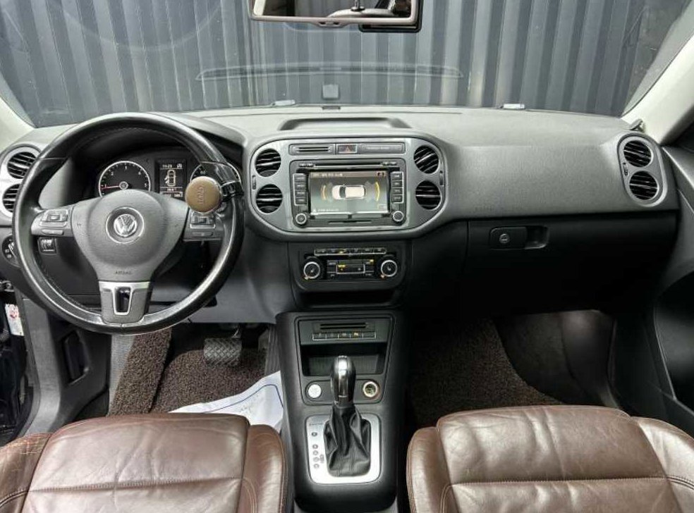 폭스바겐 티구안 2.0 TDI 프리미엄 사진 10