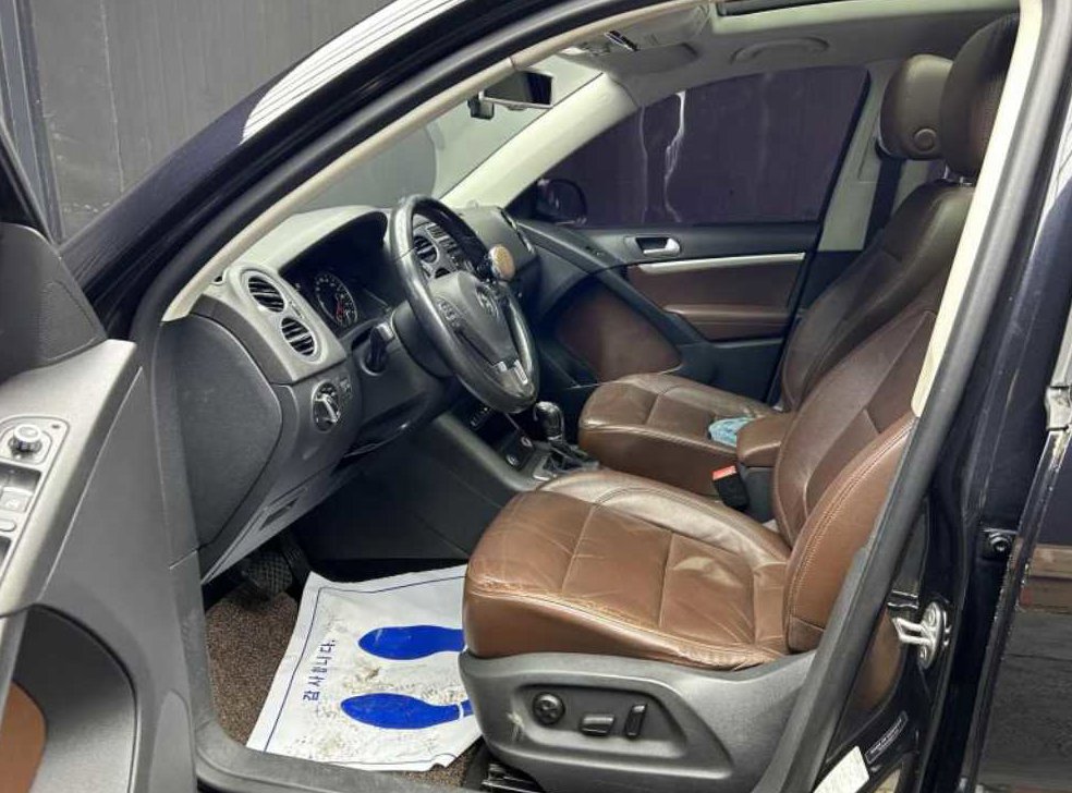 폭스바겐 티구안 2.0 TDI 프리미엄 사진 6