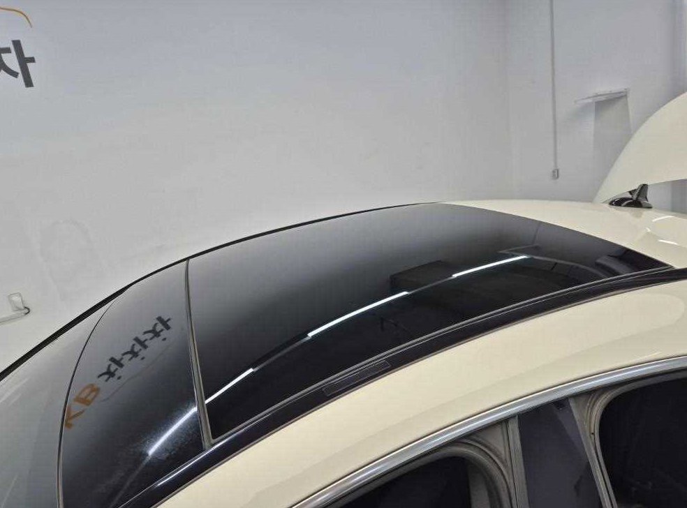 벤츠 CLA 클래스 CLA 200d 4MATIC 사진 13