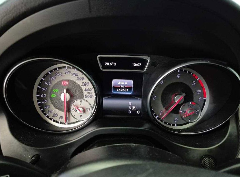 벤츠 CLA 클래스 CLA 200d 4MATIC 사진 6