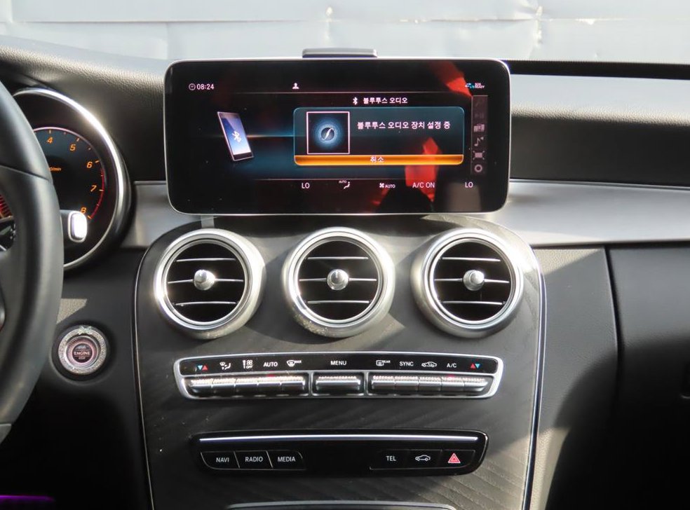 벤츠 C 클래스 C200 AMG LINE 사진 10