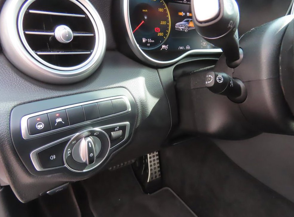 벤츠 C 클래스 C200 AMG LINE 사진 13