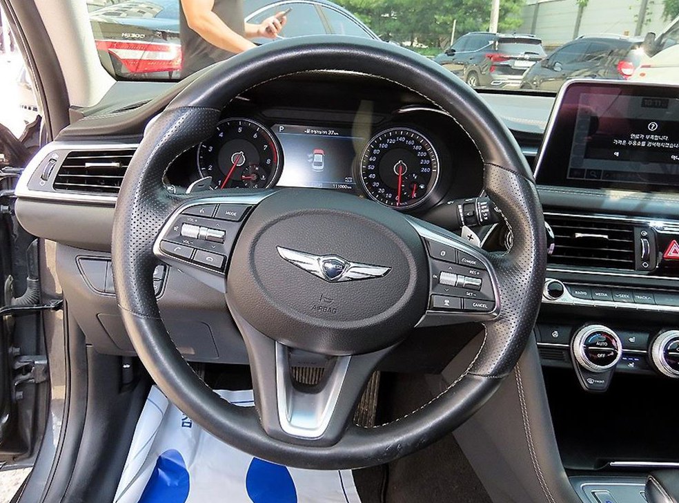제네시스 G70 2.0T AWD 사진 8