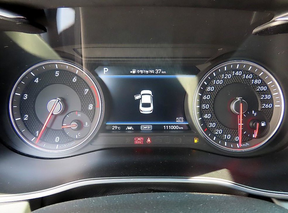 제네시스 G70 2.0T AWD 사진 9
