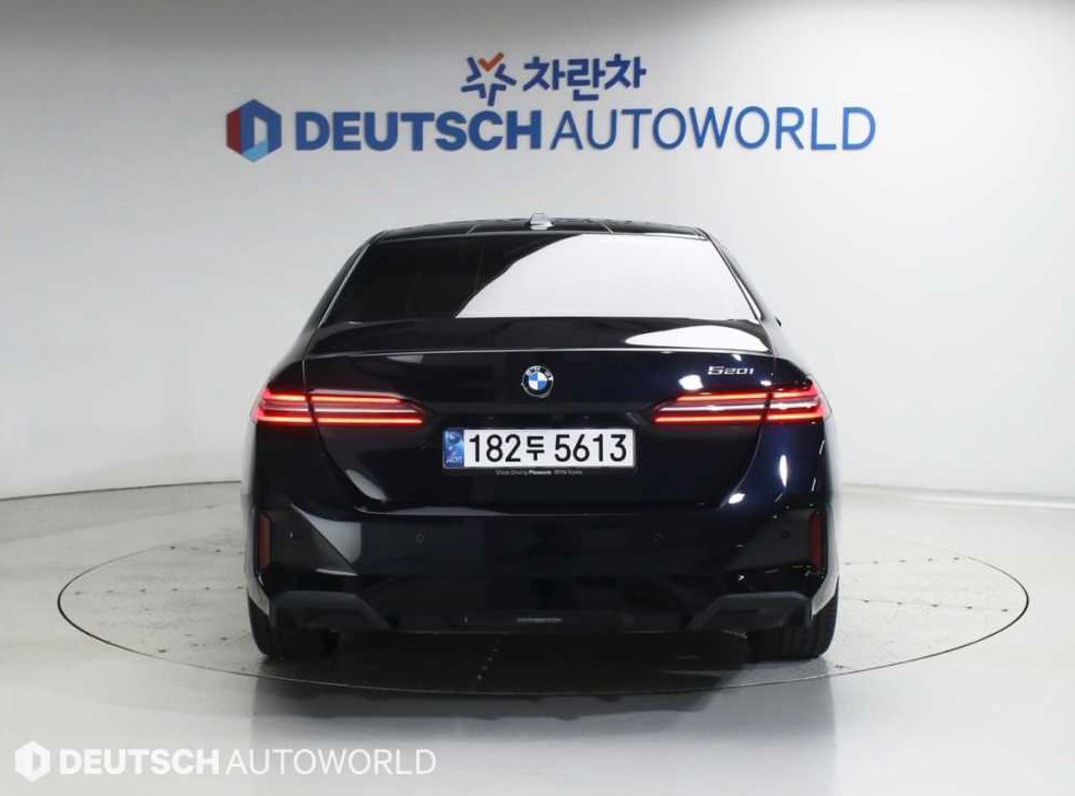 BMW 5시리즈 520i 사진 4