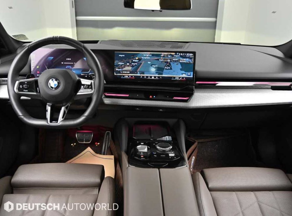 BMW 5시리즈 520i 사진 7