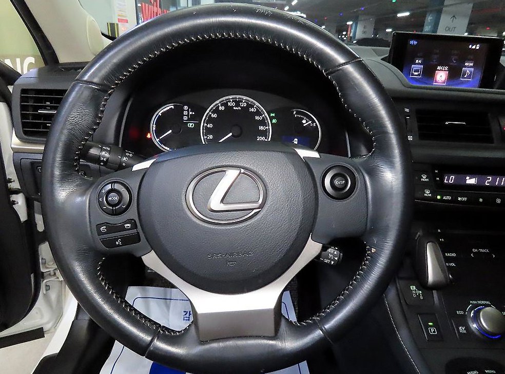 렉서스 CT CT200H 사진 8