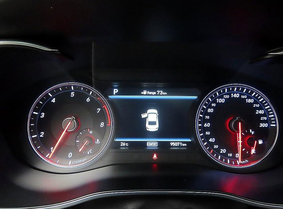 제네시스 G70 2.0T 사진 8