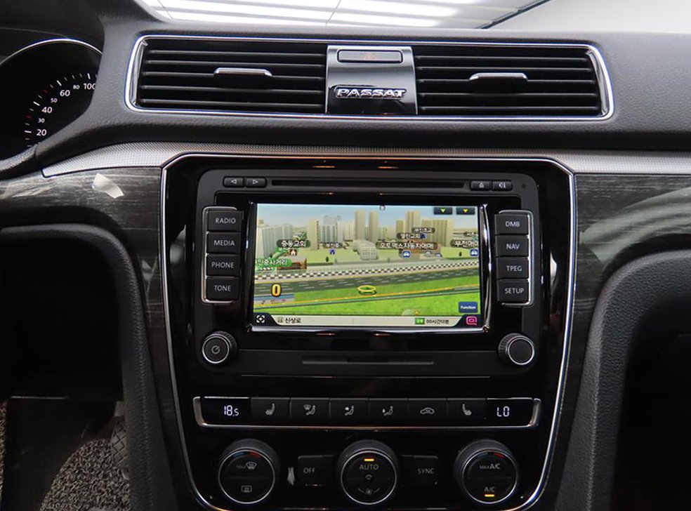 폭스바겐 파사트 2.0 TSI 사진 15