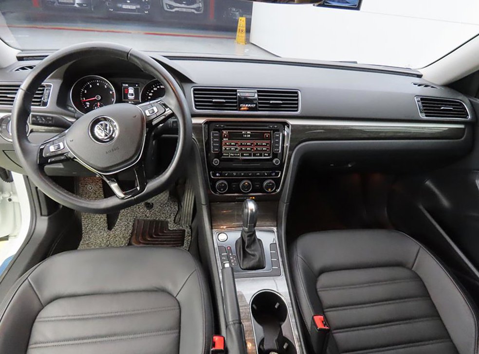 폭스바겐 파사트 2.0 TSI 사진 7