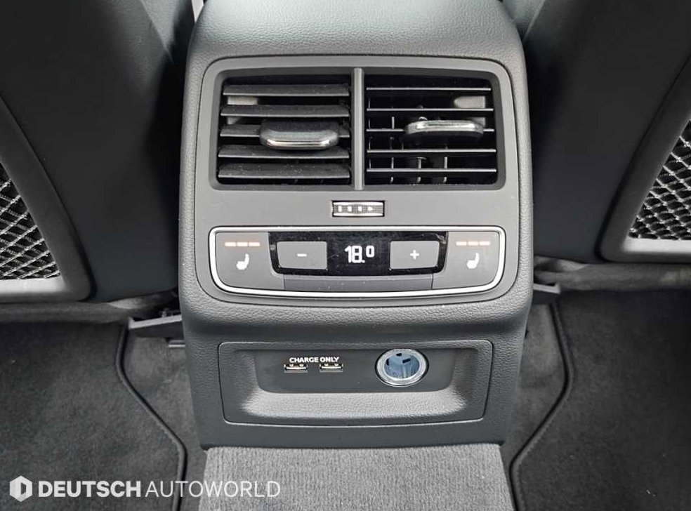 아우디 A4 40 TFSI 사진 16