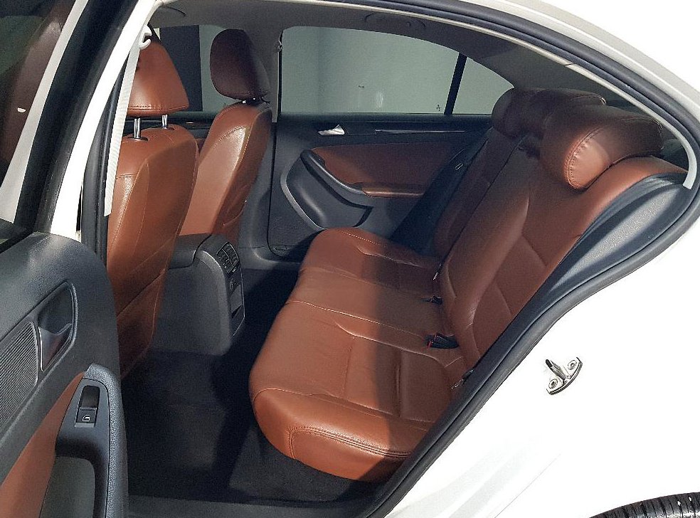 폭스바겐 제타 2.0 TDI 사진 9
