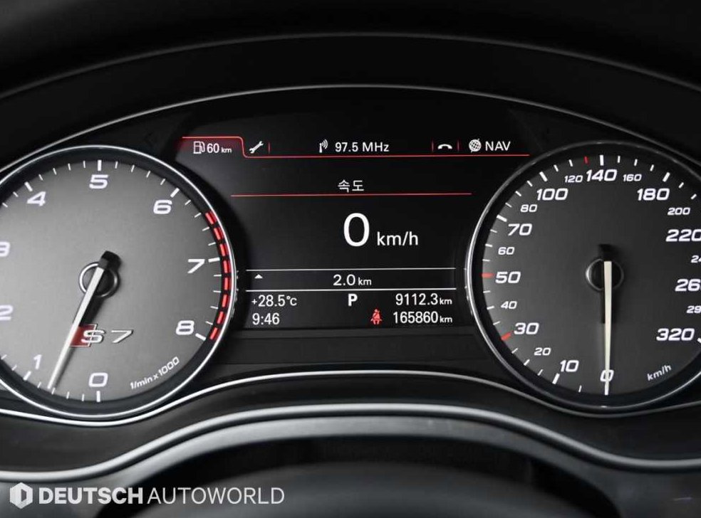 아우디 S7 4.0 TFSI  콰트로 사진 8