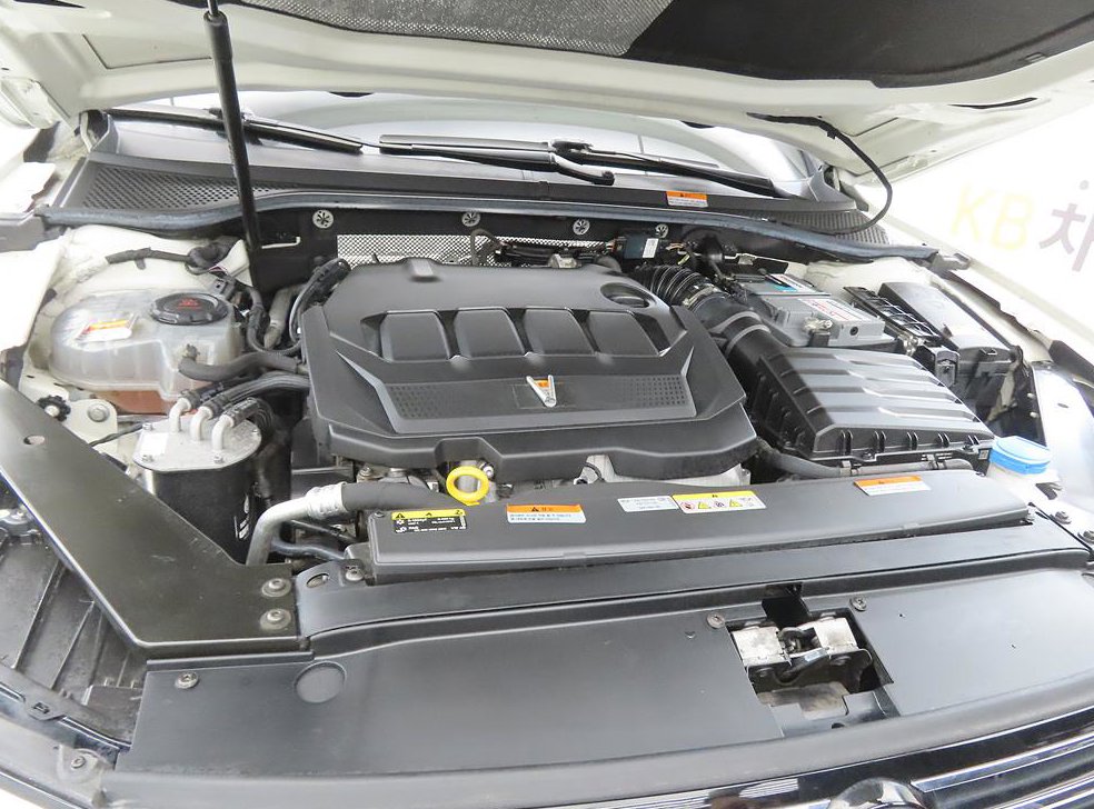 폭스바겐 파사트 2.0 TDI 프리미엄 사진 19