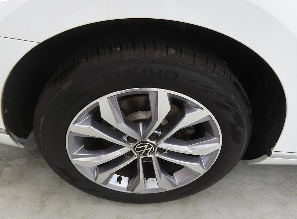 폭스바겐 파사트 2.0 TDI 프리미엄 사진 20