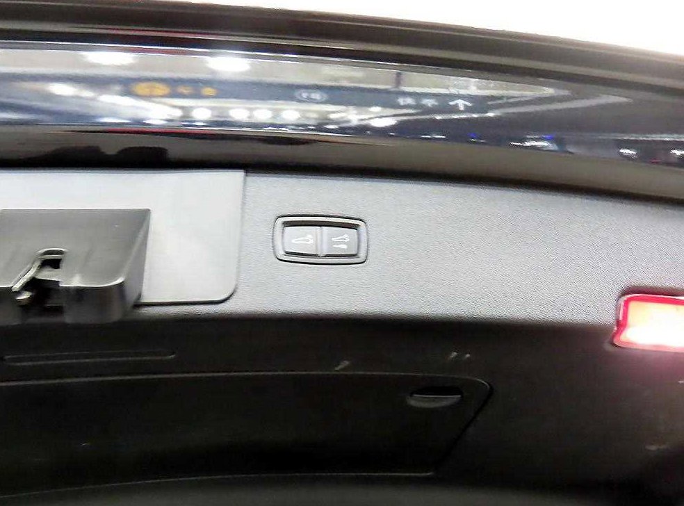 포르쉐 카이엔 3.0 사진 15