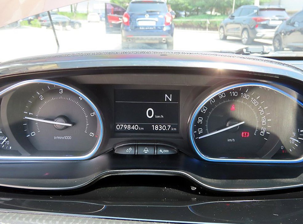 푸조 2008 1.6 E-HDI 펠린 사진 9