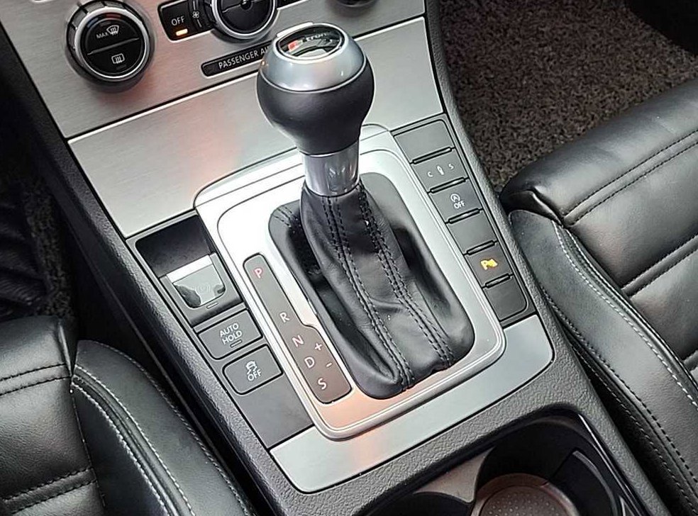 폭스바겐 CC 2.0 TDI 블루모션 사진 8