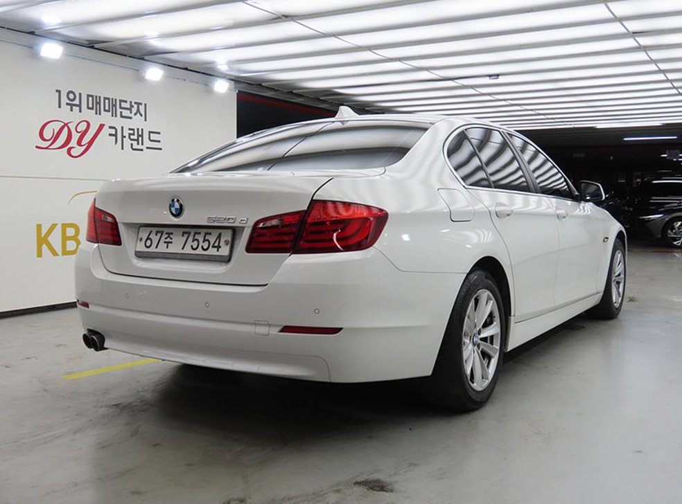 BMW 5시리즈 520d 사진 4