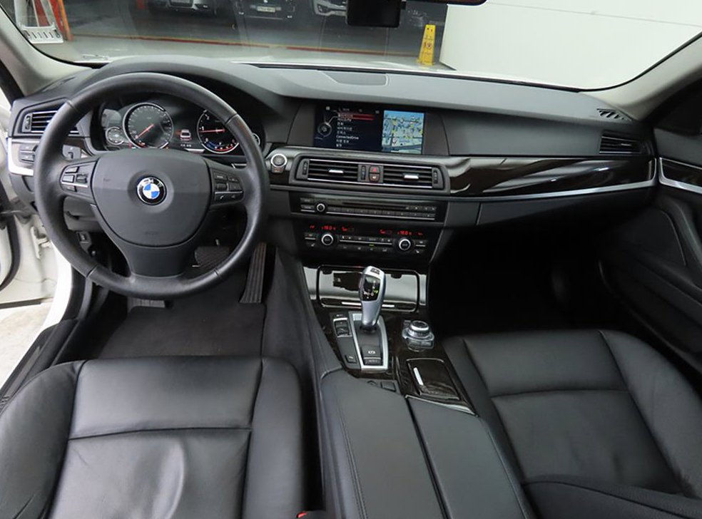 BMW 5시리즈 520d 사진 7