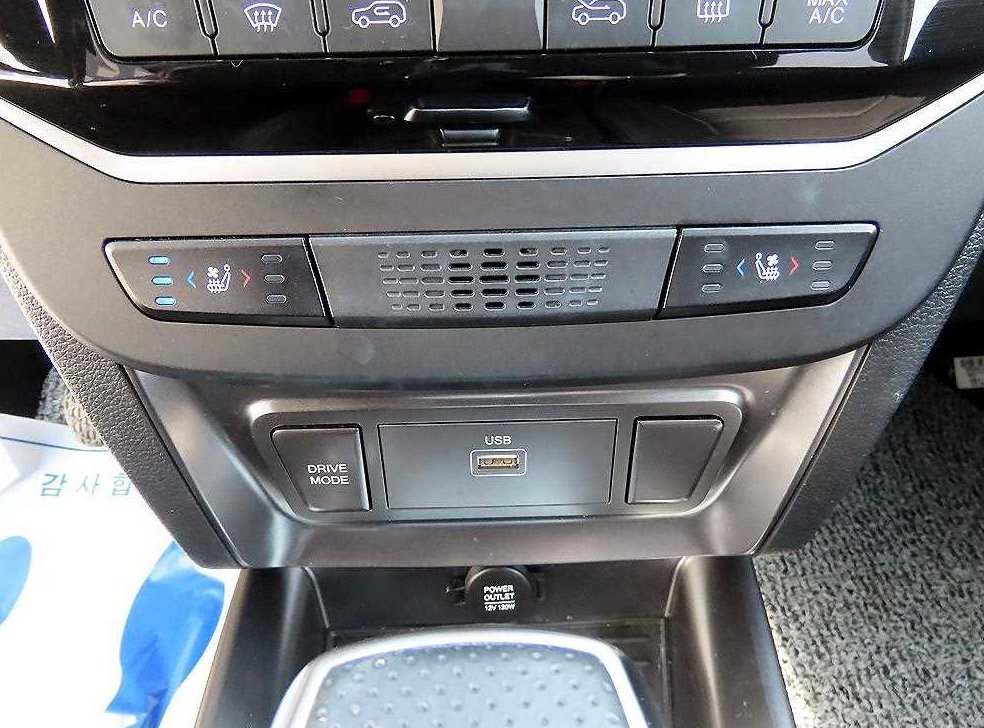 KG모빌리티(쌍용)  티볼리 2WD 가솔린 1.6 사진 13