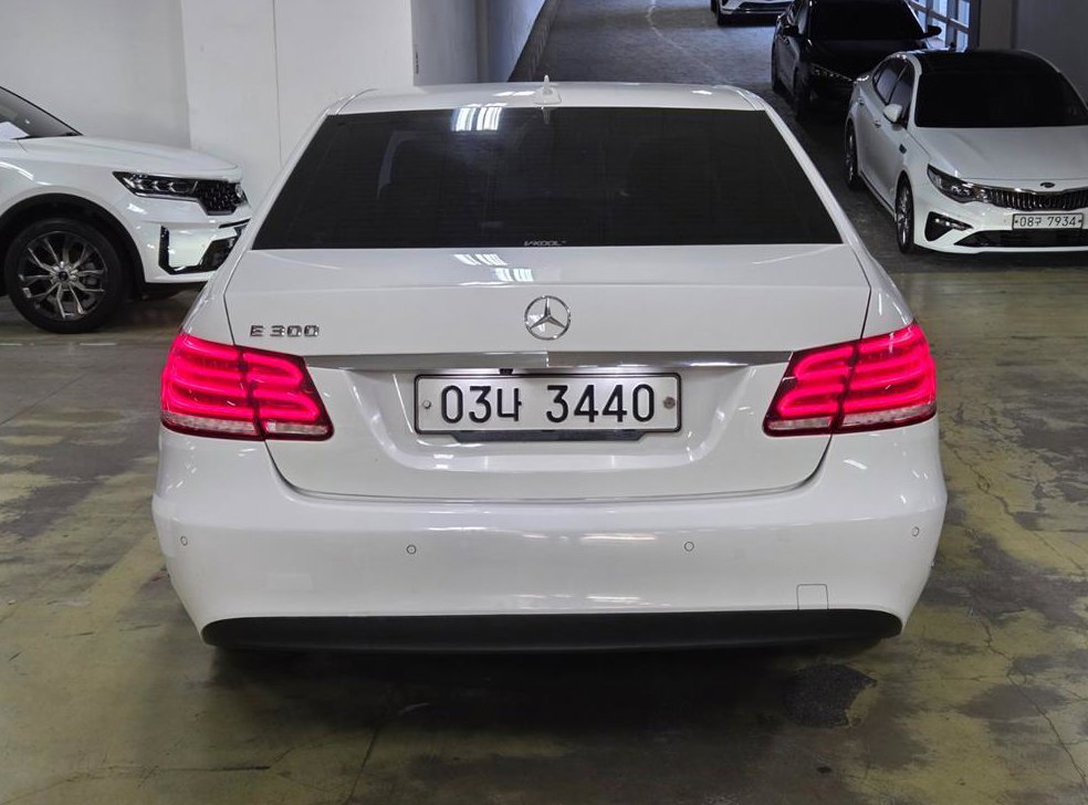 벤츠 E 클래스 E300 엘레강스 사진 4
