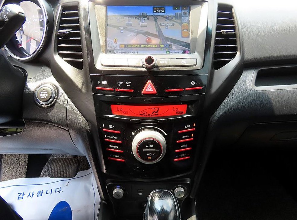 KG모빌리티(쌍용)  티볼리 2WD 가솔린 1.6 RX 사진 13