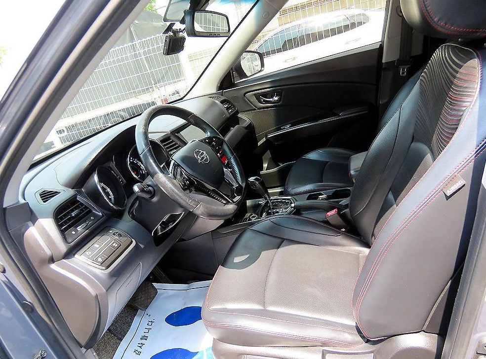 KG모빌리티(쌍용)  티볼리 2WD 가솔린 1.6 RX 사진 5