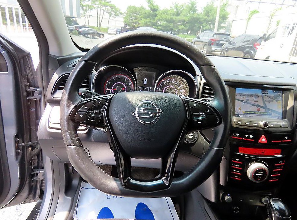 KG모빌리티(쌍용)  티볼리 2WD 가솔린 1.6 RX 사진 8