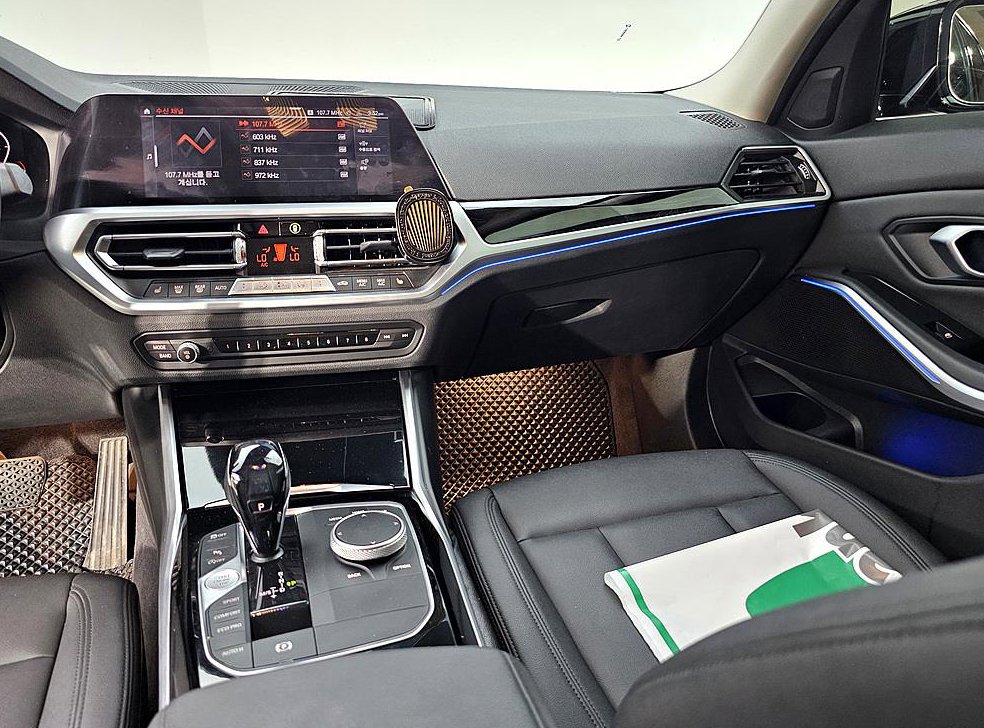 BMW 3시리즈 320d 사진 10