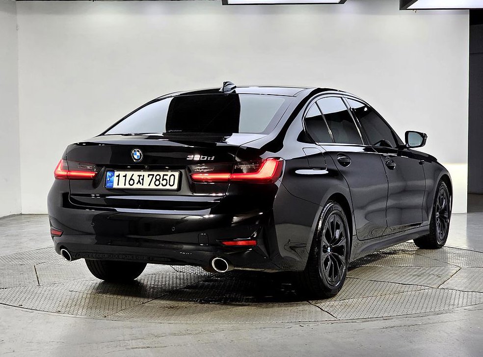 BMW 3시리즈 320d 사진 4