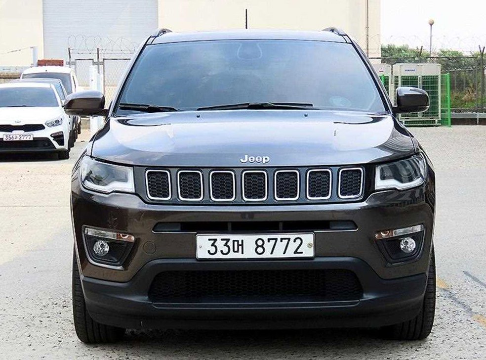 지프 컴패스 2.4 AWD 론지튜드