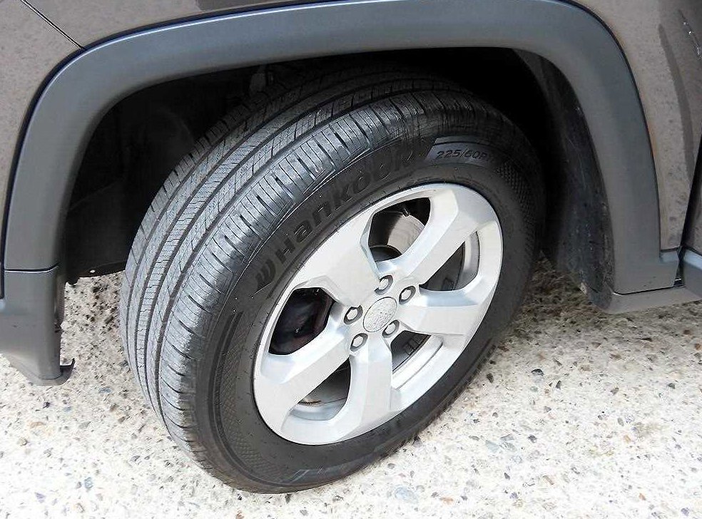 지프 컴패스 2.4 AWD 론지튜드 사진 20