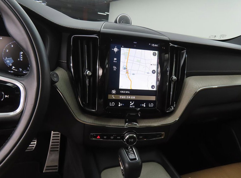 볼보 XC60 T6 AWD 인스크립션 사진 10