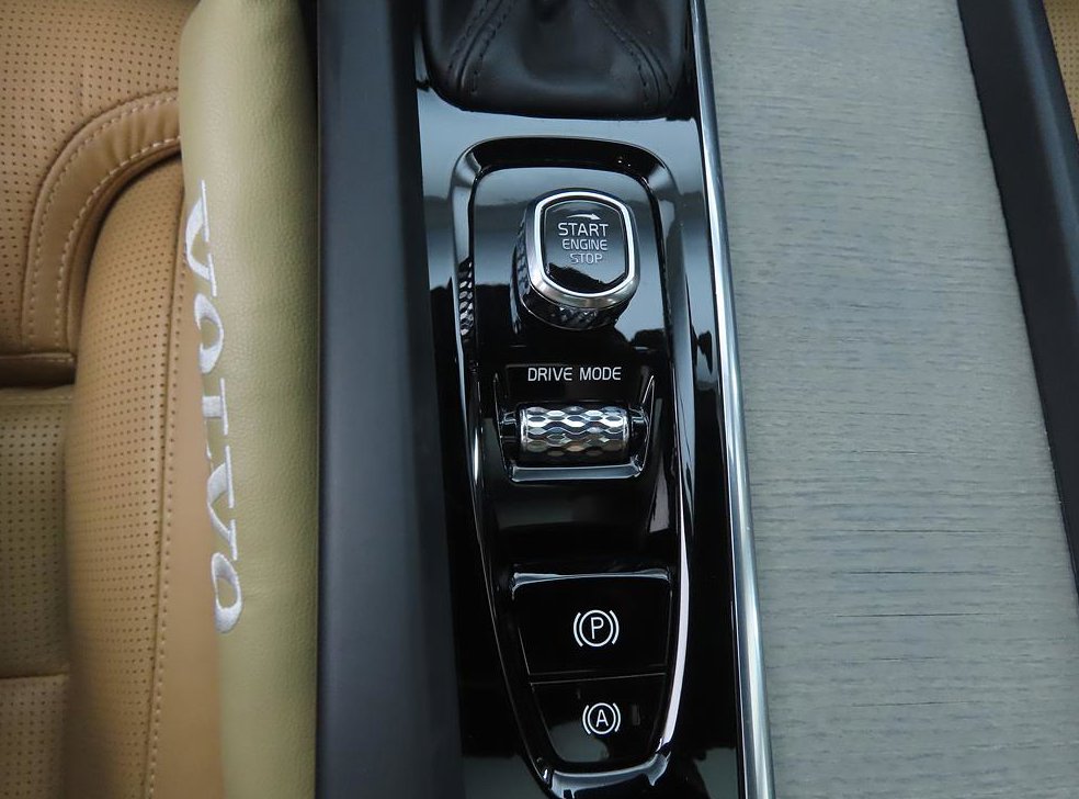 볼보 XC60 T6 AWD 인스크립션 사진 12