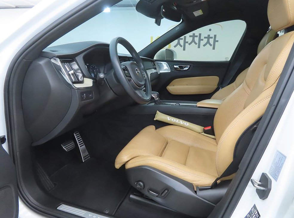 볼보 XC60 T6 AWD 인스크립션 사진 5