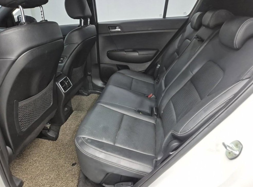 기아 스포티지 2.0 디젤 2WD 사진 12