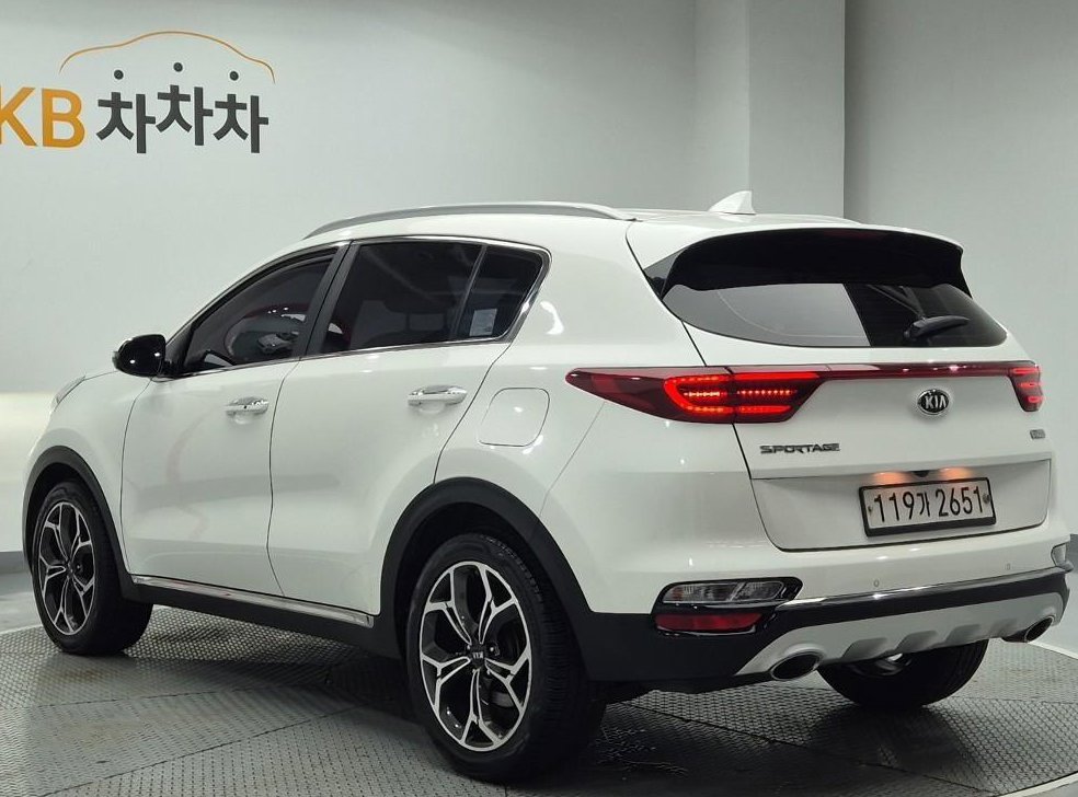 기아 스포티지 2.0 디젤 2WD 사진 2
