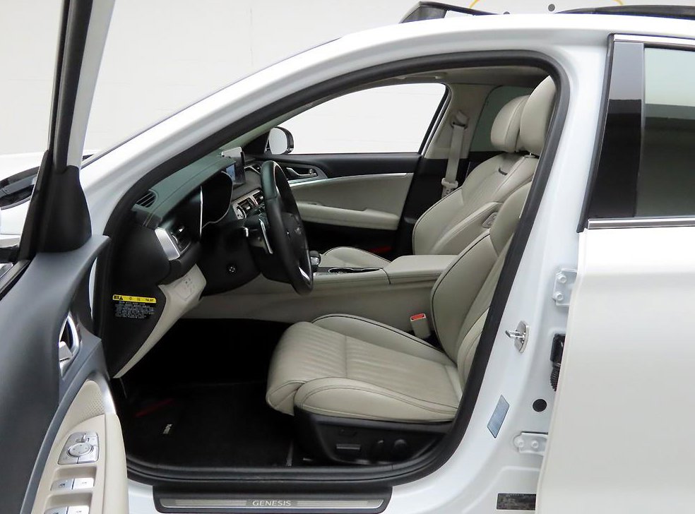 제네시스 G70 2.0T 사진 12