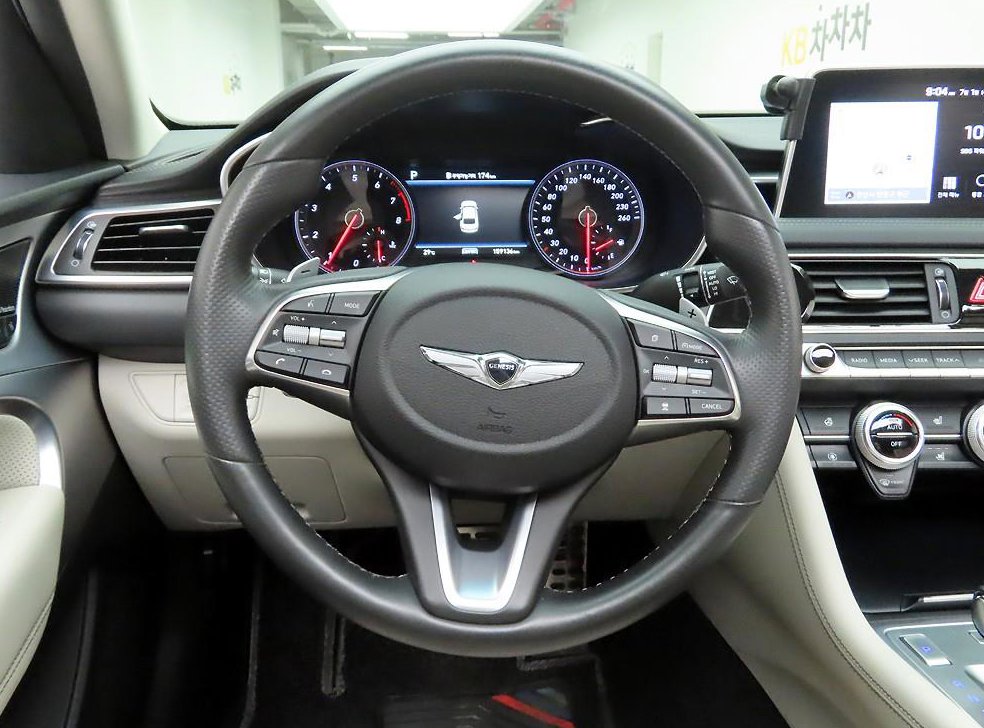 제네시스 G70 2.0T 사진 8