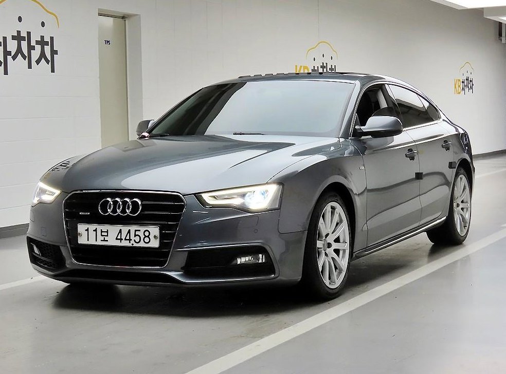 아우디 A5 35 TDI 콰트로 스포츠백 사진 2