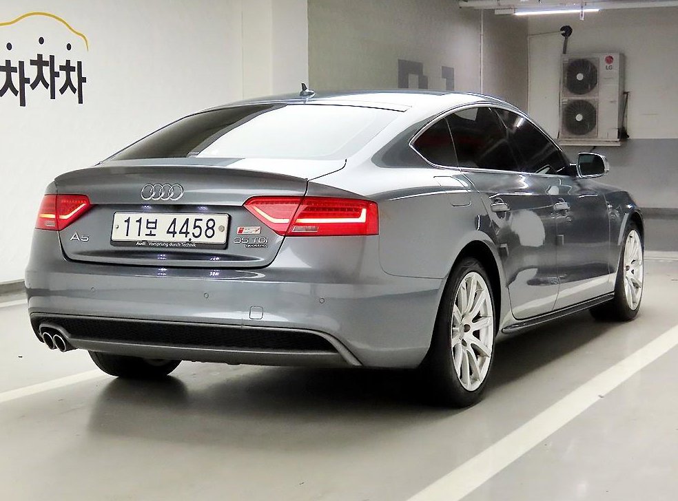 아우디 A5 35 TDI 콰트로 스포츠백 사진 4