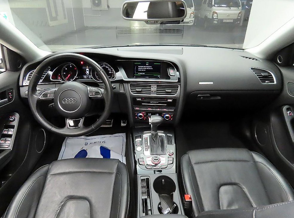 아우디 A5 35 TDI 콰트로 스포츠백 사진 8