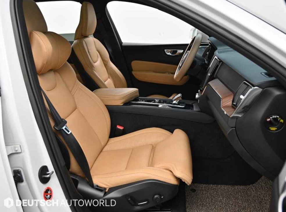 볼보 XC60 B6 AWD 얼티메이트 브라이트 사진 10