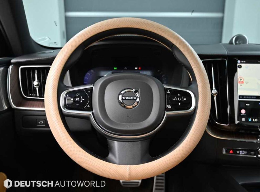 볼보 XC60 B6 AWD 얼티메이트 브라이트 사진 13