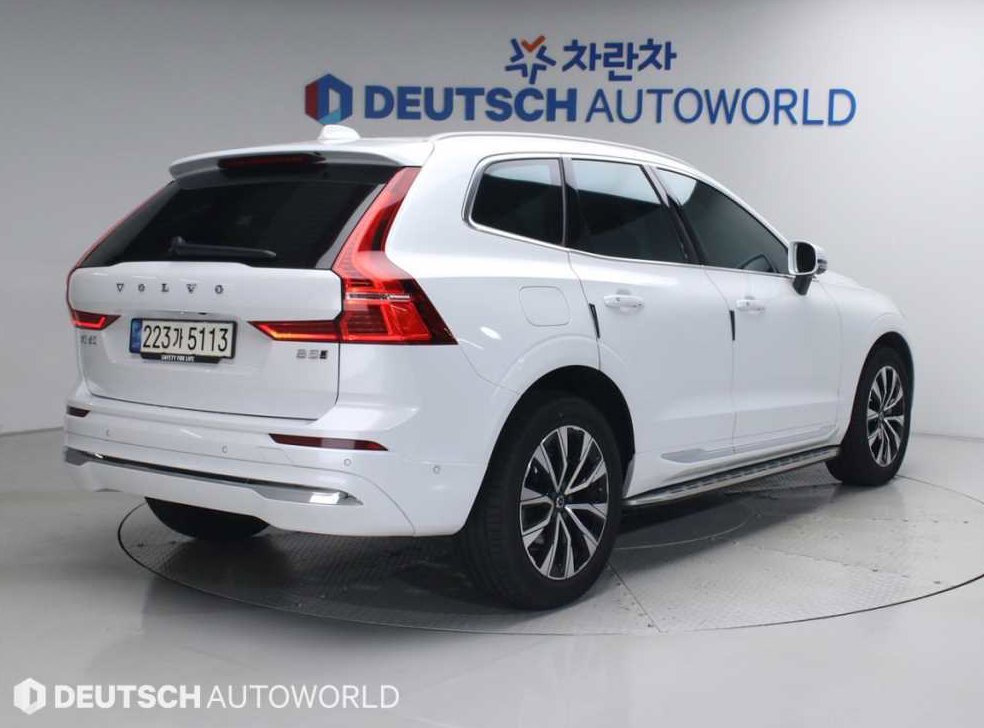 볼보 XC60 B6 AWD 얼티메이트 브라이트 사진 2