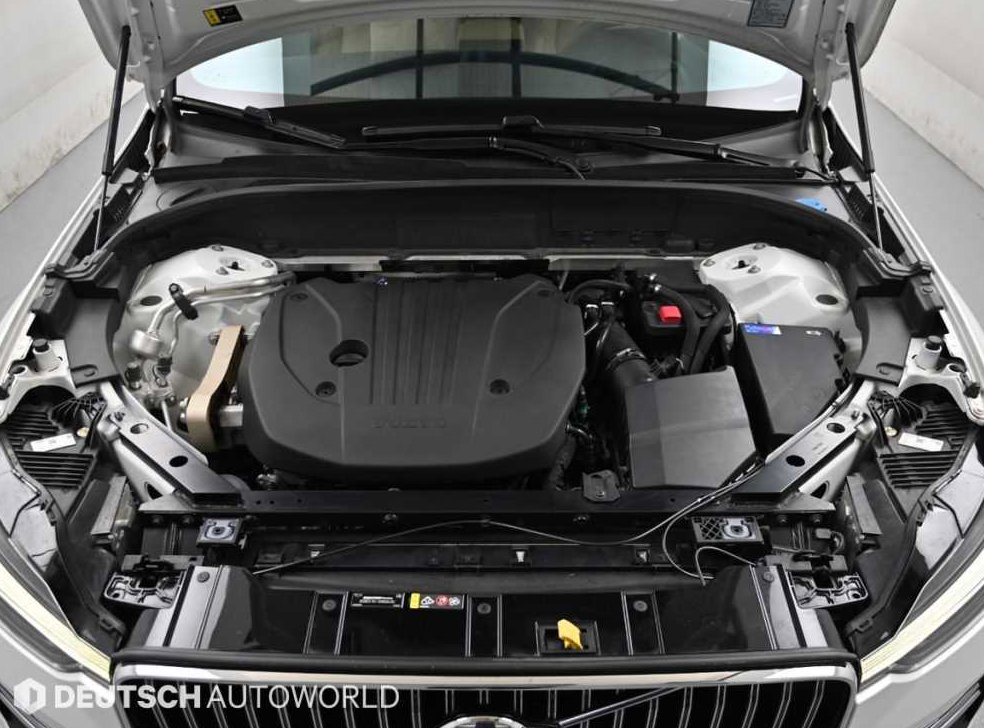 볼보 XC60 B6 AWD 얼티메이트 브라이트 사진 6