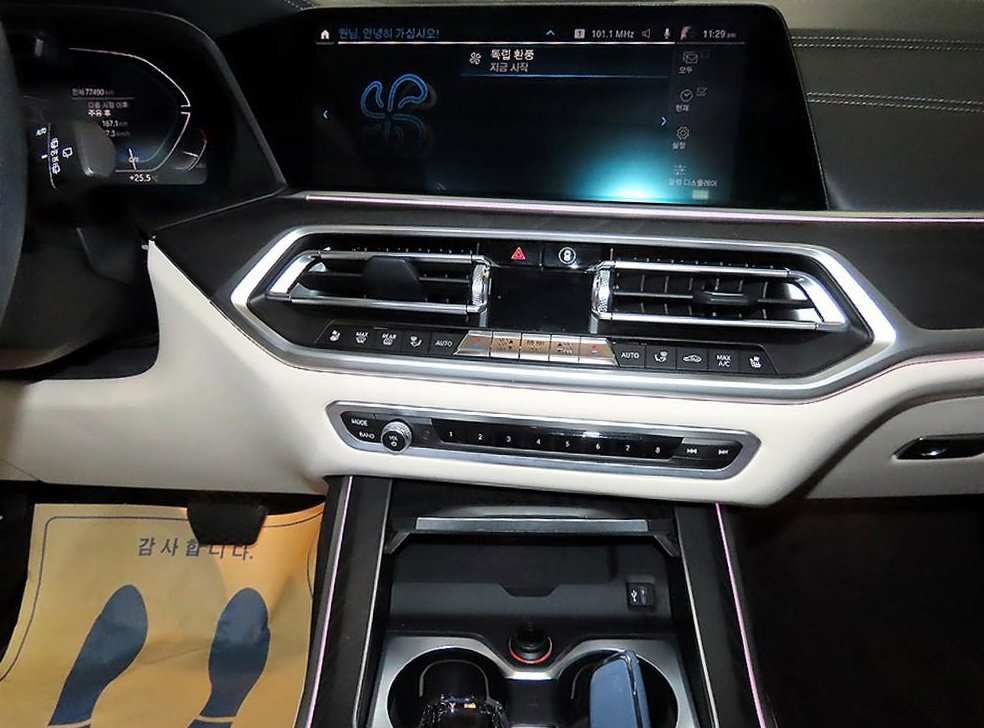 BMW X7 xDrive 40d 디자인 퓨어 엑셀런스 7인승 사진 11