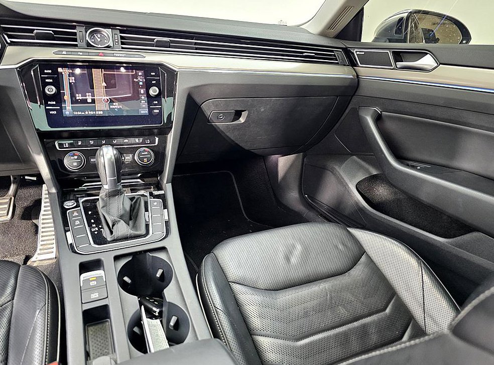 폭스바겐 아테온 2.0 TDI 프레스티지 사진 10